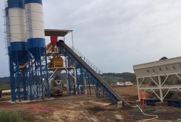 混凝土攪拌站.jpg 混凝土攪拌站.jpg
